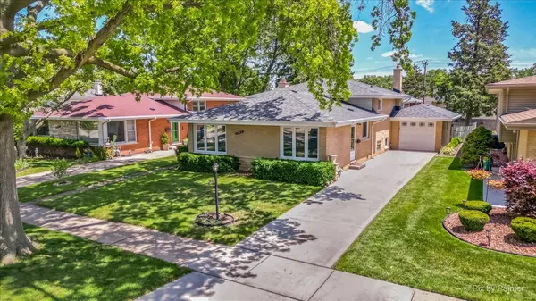 2845 Downing AVE, Westchester, IL 60154