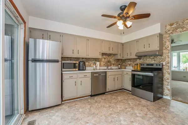 Bolingbrook, IL 60440,159 Blackberry DR