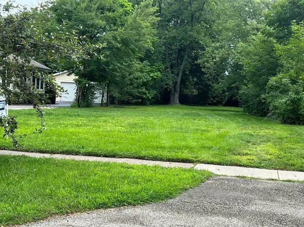 Lake Forest, IL 60045,163 Washington RD