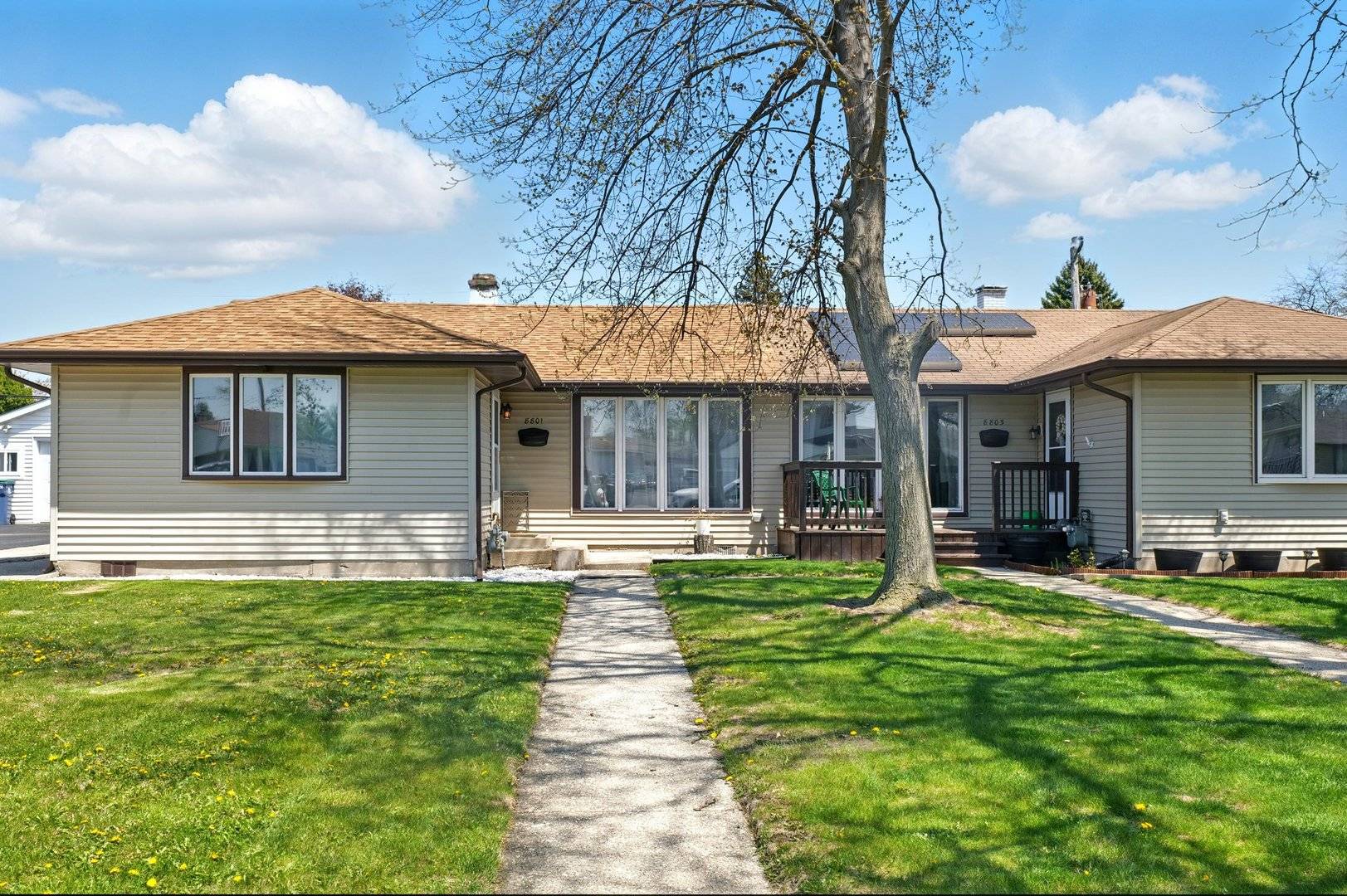 8801 S Kilbourn AVE, Hometown, IL 60456