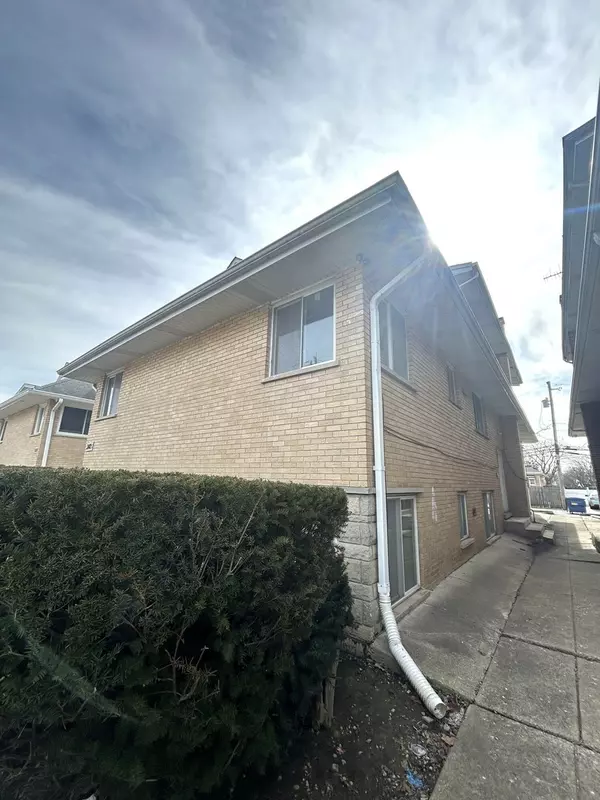 Bellwood, IL 60104,3420 Warren AVE