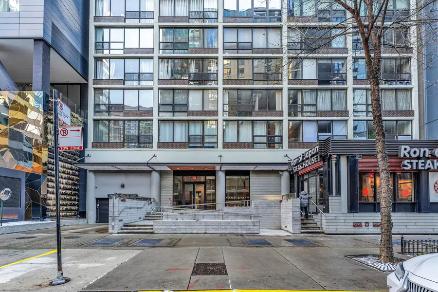 230 E Ontario ST #805, Chicago, IL 60611