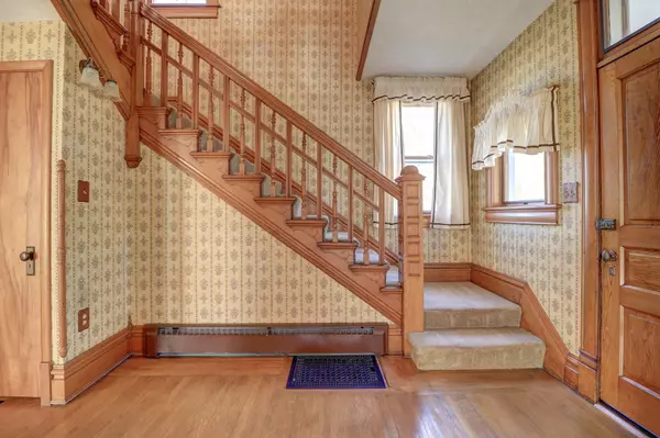 Sterling, IL 61081,511 7th AVE