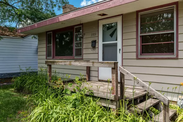 Rockford, IL 61101,3103 Gladstone AVE