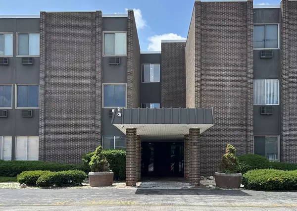 1117 Leavitt AVE #110, Flossmoor, IL 60422