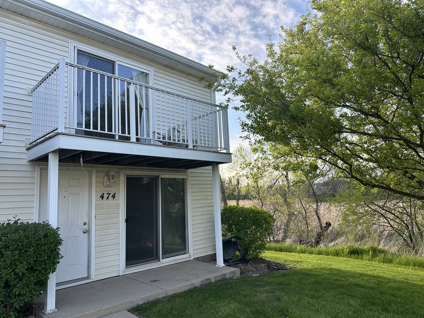 474 Meadow Green LN #474, Round Lake Beach, IL 60073