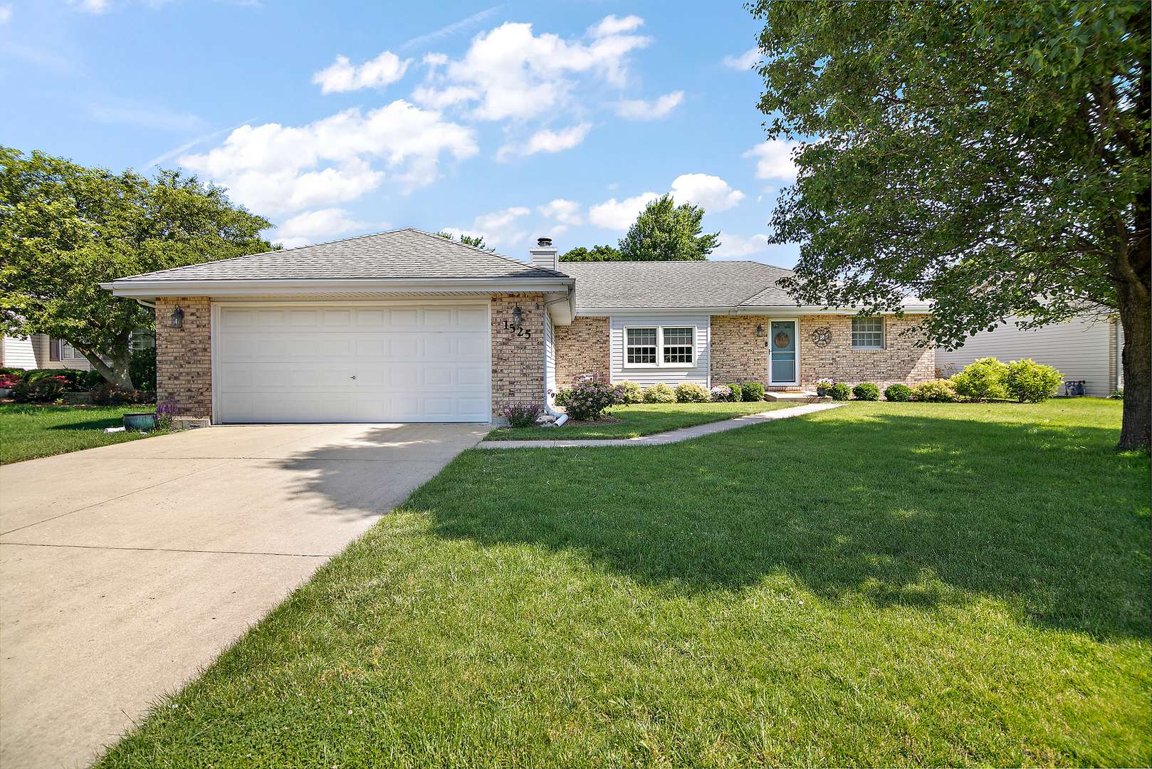 1525 Merlin RD, Bourbonnais, IL 60914
