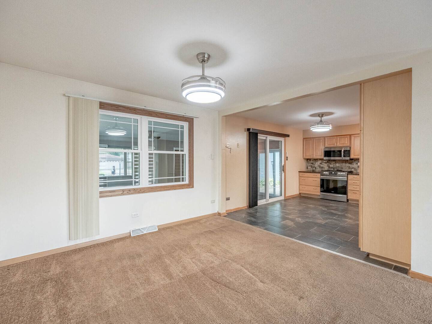 Glenwood, IL 60425,824 E 193rd PL