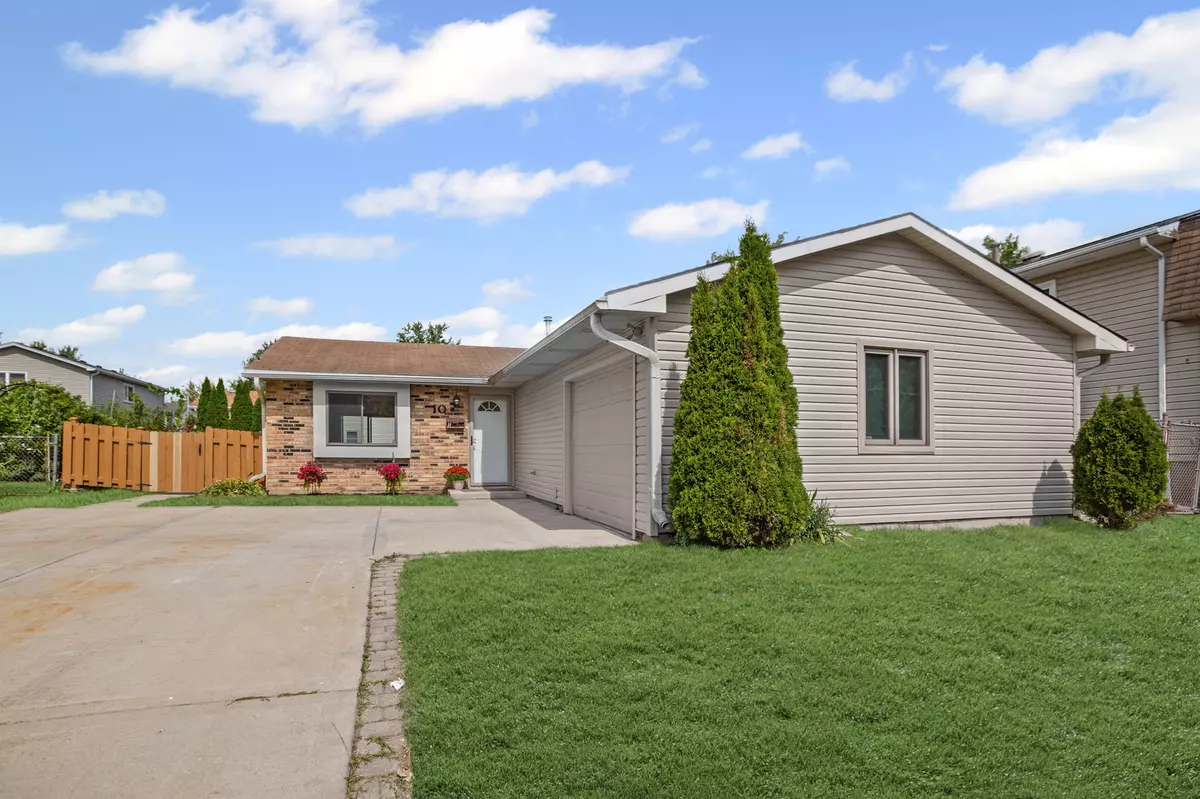 Glendale Heights, IL 60139,10 W SCHUBERT AVE