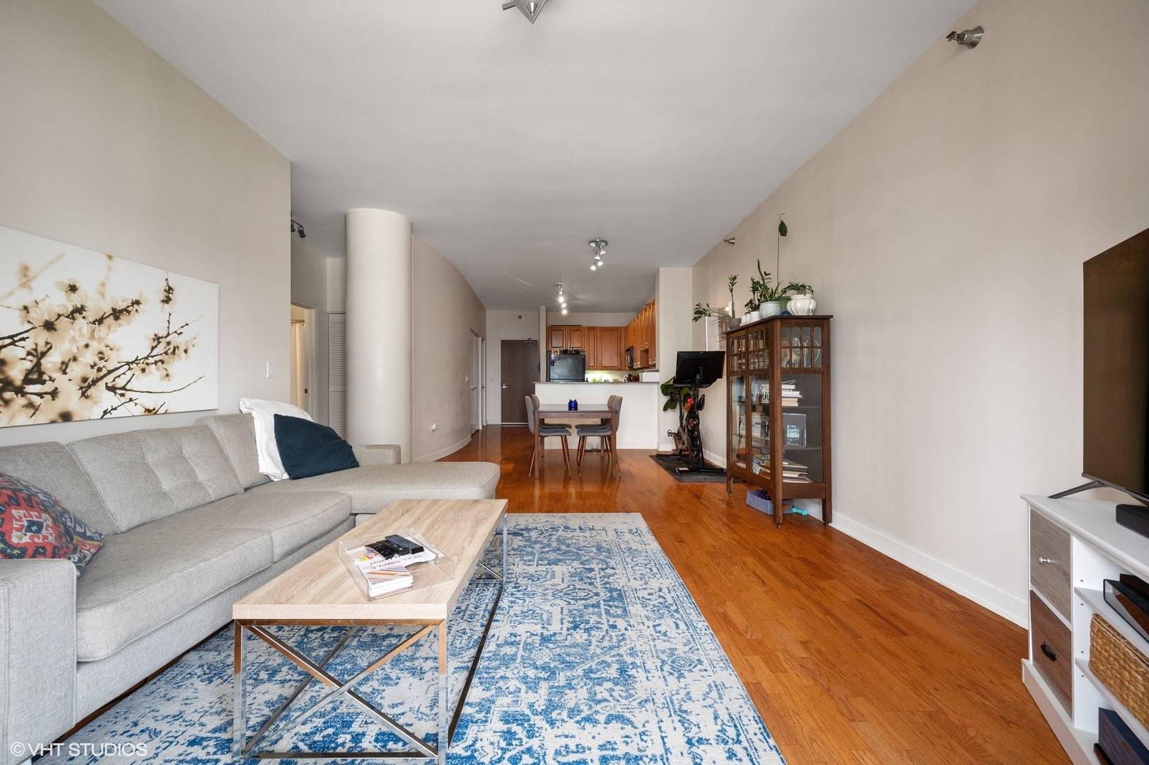 Chicago, IL 60605,1322 S Prairie AVE #1603