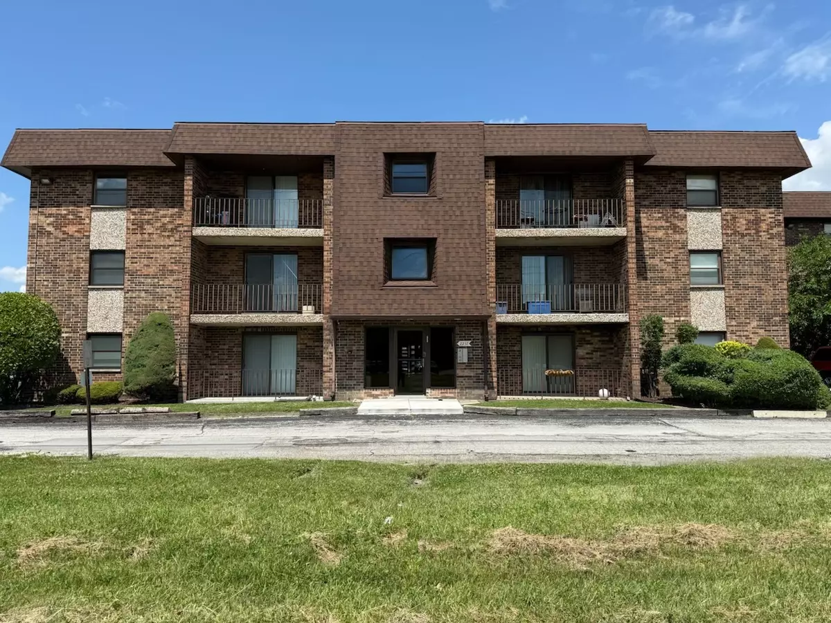Lansing, IL 60438,2237 175th ST #3A