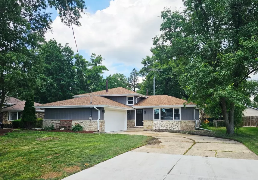 125 kimber DR, New Lenox, IL 60451