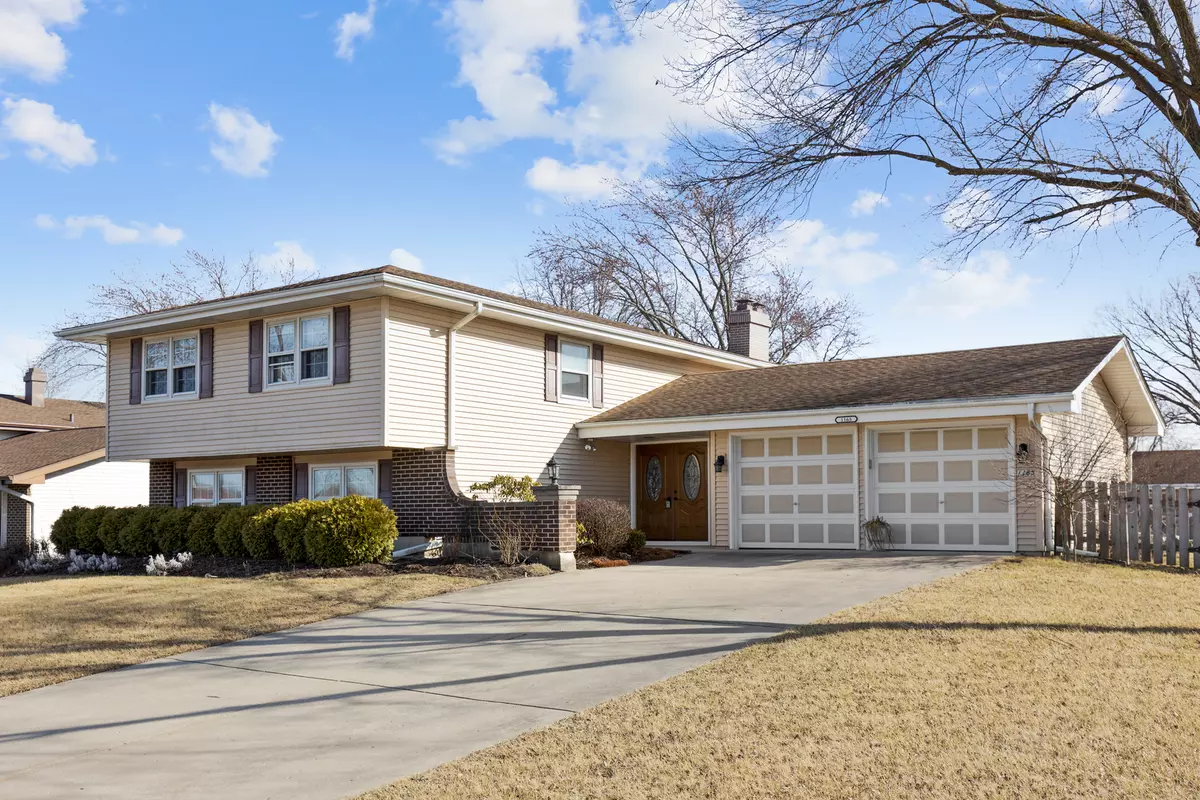 Hoffman Estates, IL 60169,1165 Mayfield LN