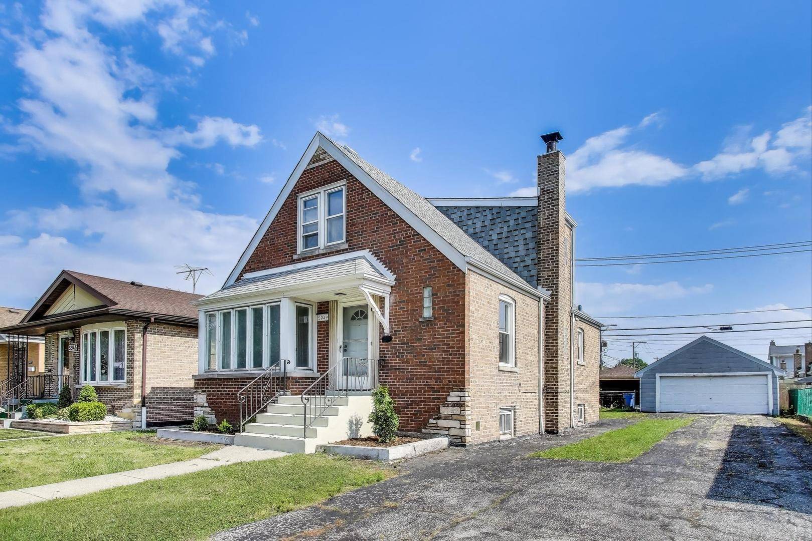 5949 W 55th ST, Chicago, IL 60638