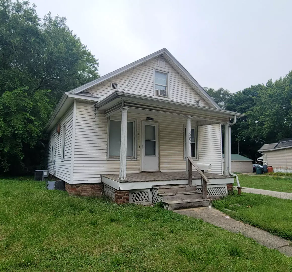 Champaign, IL 61820,1305 N Neil ST