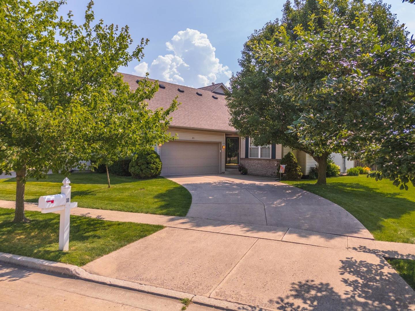 Bloomington, IL 61704,31 Ashling CT
