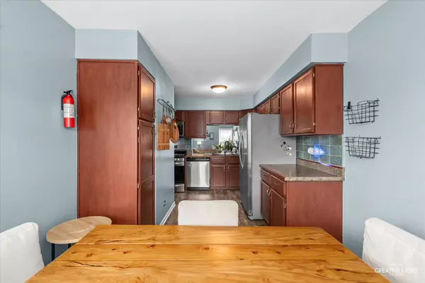 Bartlett, IL 60103,1005 Georgian PL #1005