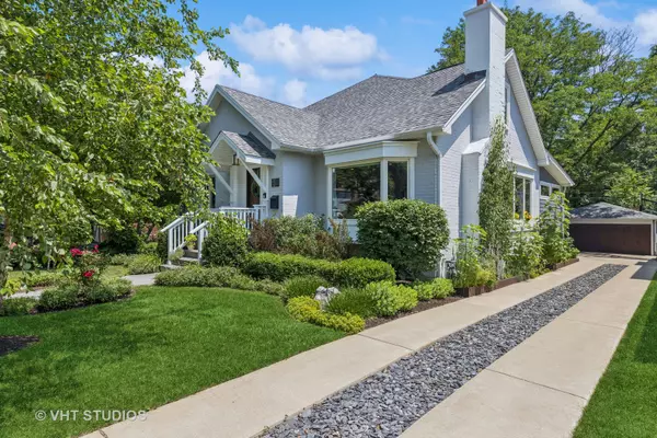 4055 Grand AVE, Western Springs, IL 60558