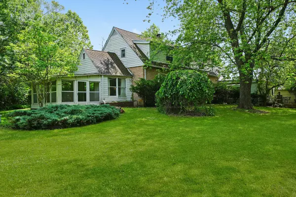 Mettawa, IL 60045,600 Riverwoods RD