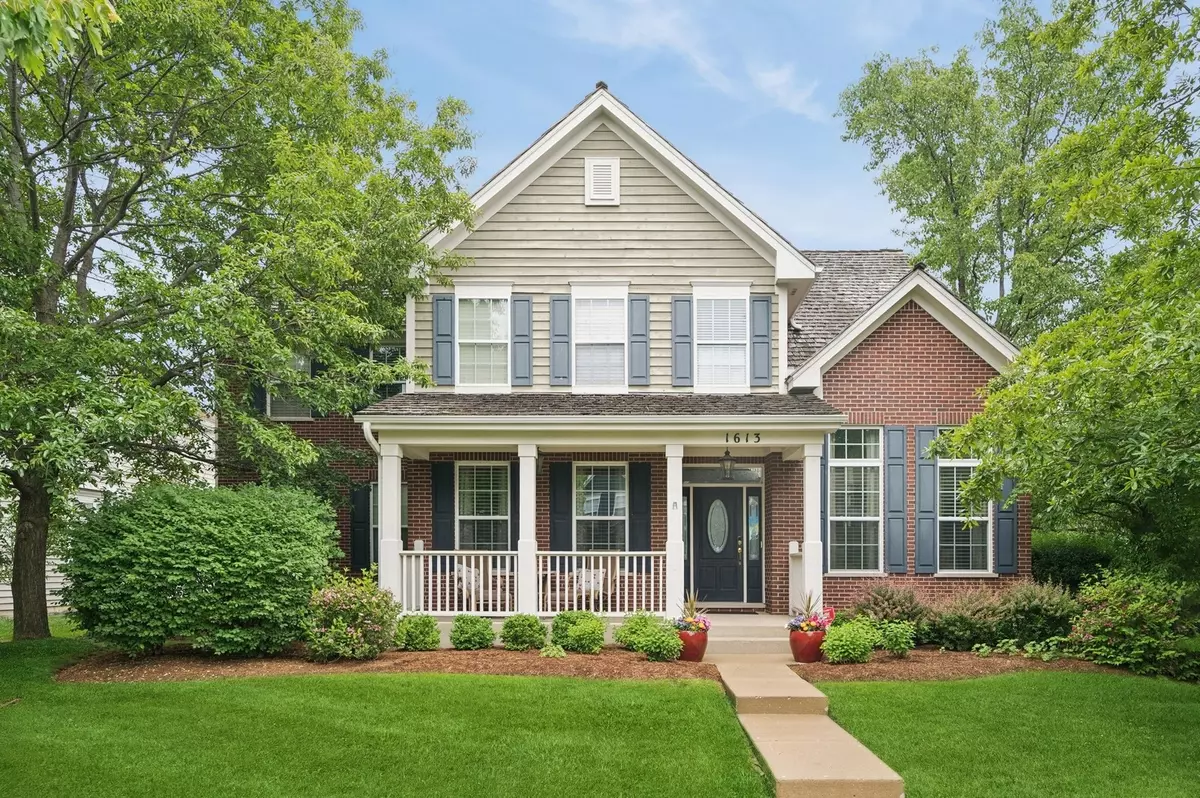 Glenview, IL 60026,1613 Constitution DR