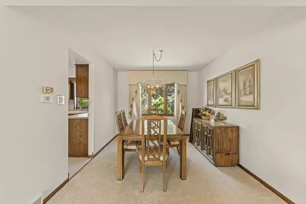 Orland Park, IL 60467,12026 Somerset RD