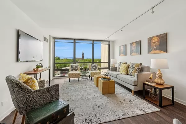 Chicago, IL 60614,1636 N Wells ST #806