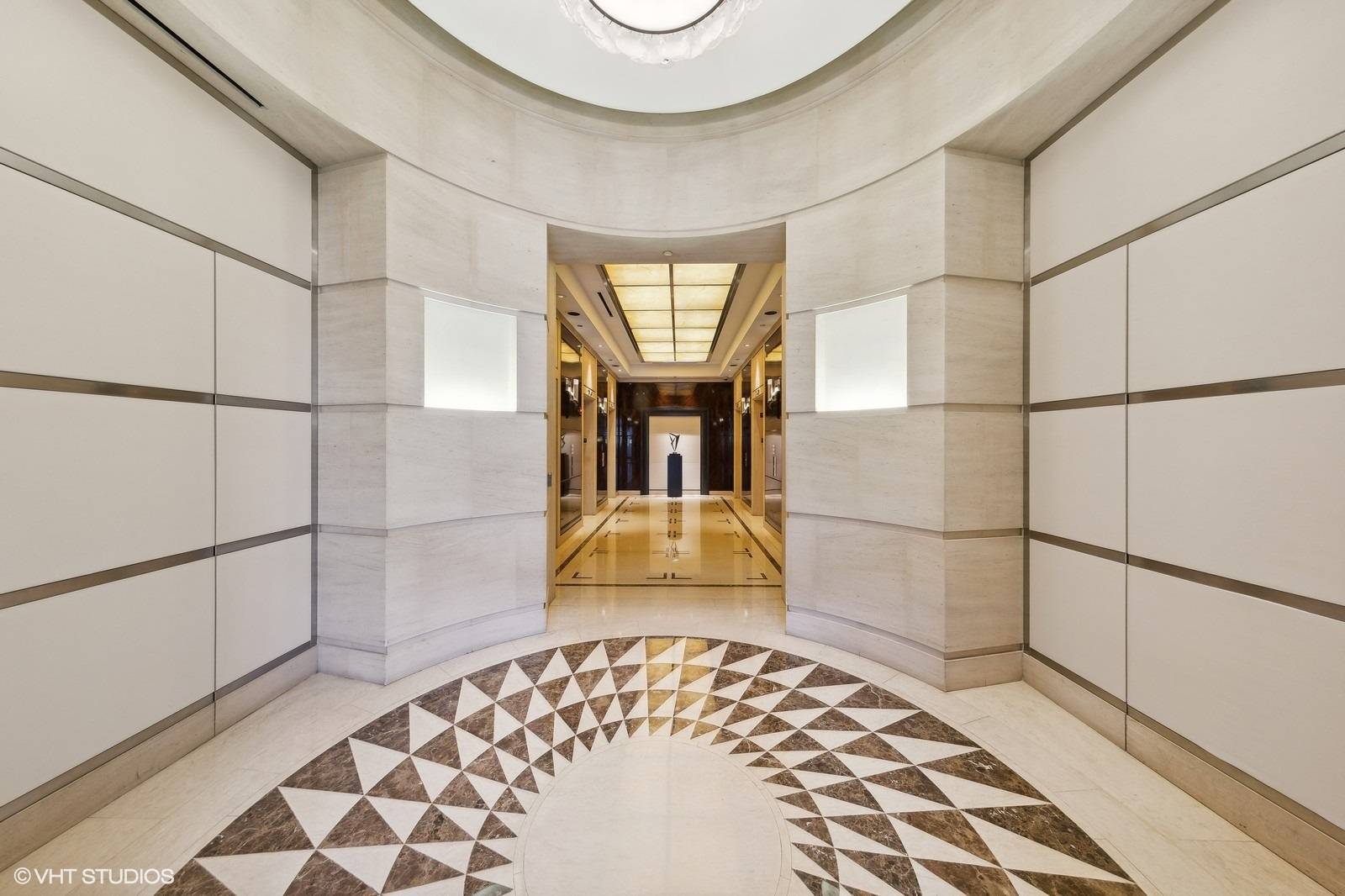 Chicago, IL 60611,401 N Wabash AVE #33B