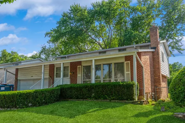626 Barberry RD, Highland Park, IL 60035