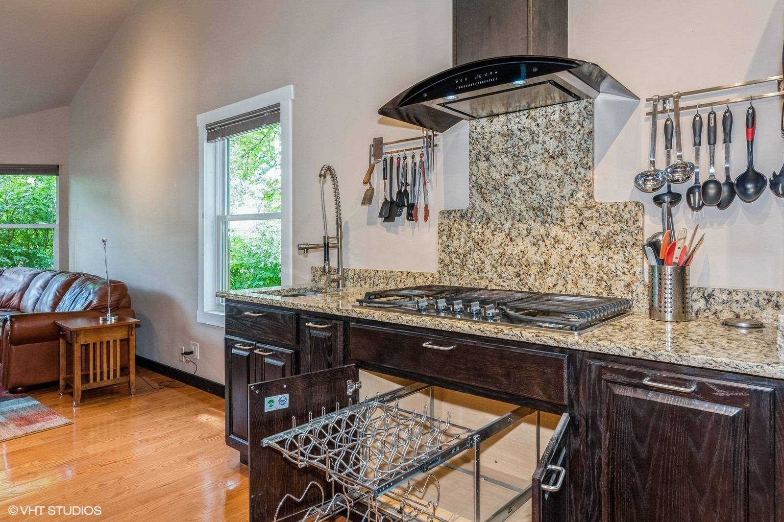 Elgin, IL 60120,1371 Longford CIR