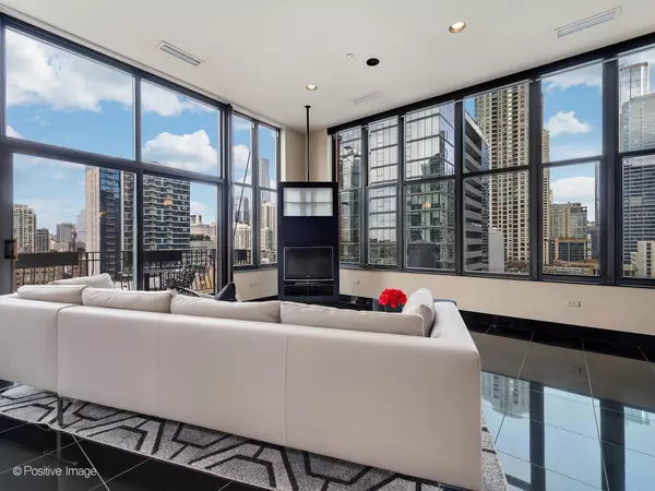 Chicago, IL 60654,333 W Hubbard ST #1006