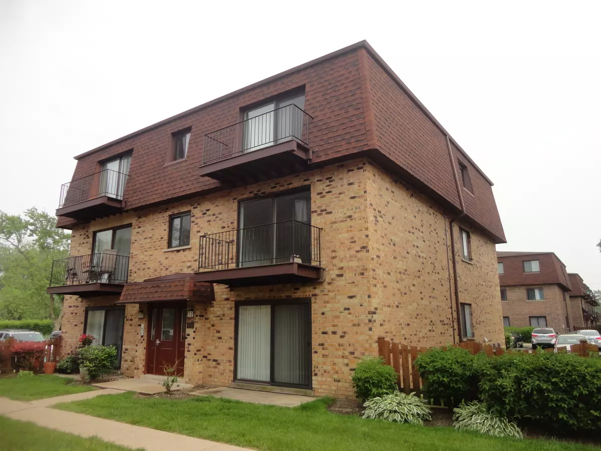 Des Plaines, IL 60016,9703 BIANCO TER #B