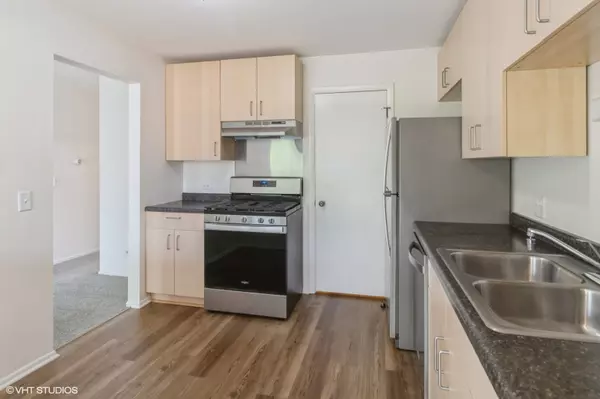 Schaumburg, IL 60193,1256 Plum Tree CT #B2