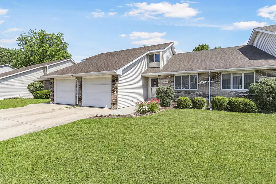323 Vista CT #C, Minooka, IL 60447