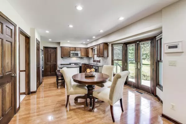 Naperville, IL 60540,829 Shiloh CIR