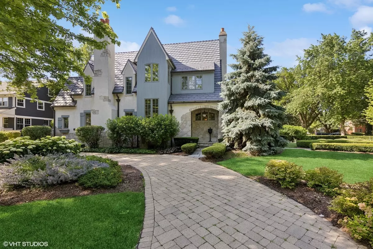 Hinsdale, IL 60521,437 N County Line RD