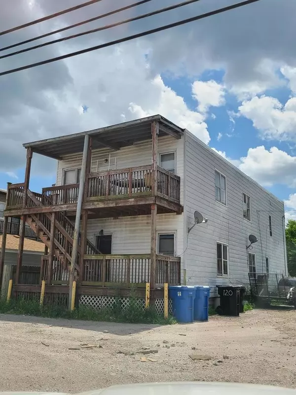 Chicago, IL 60628,120 E Kensington AVE