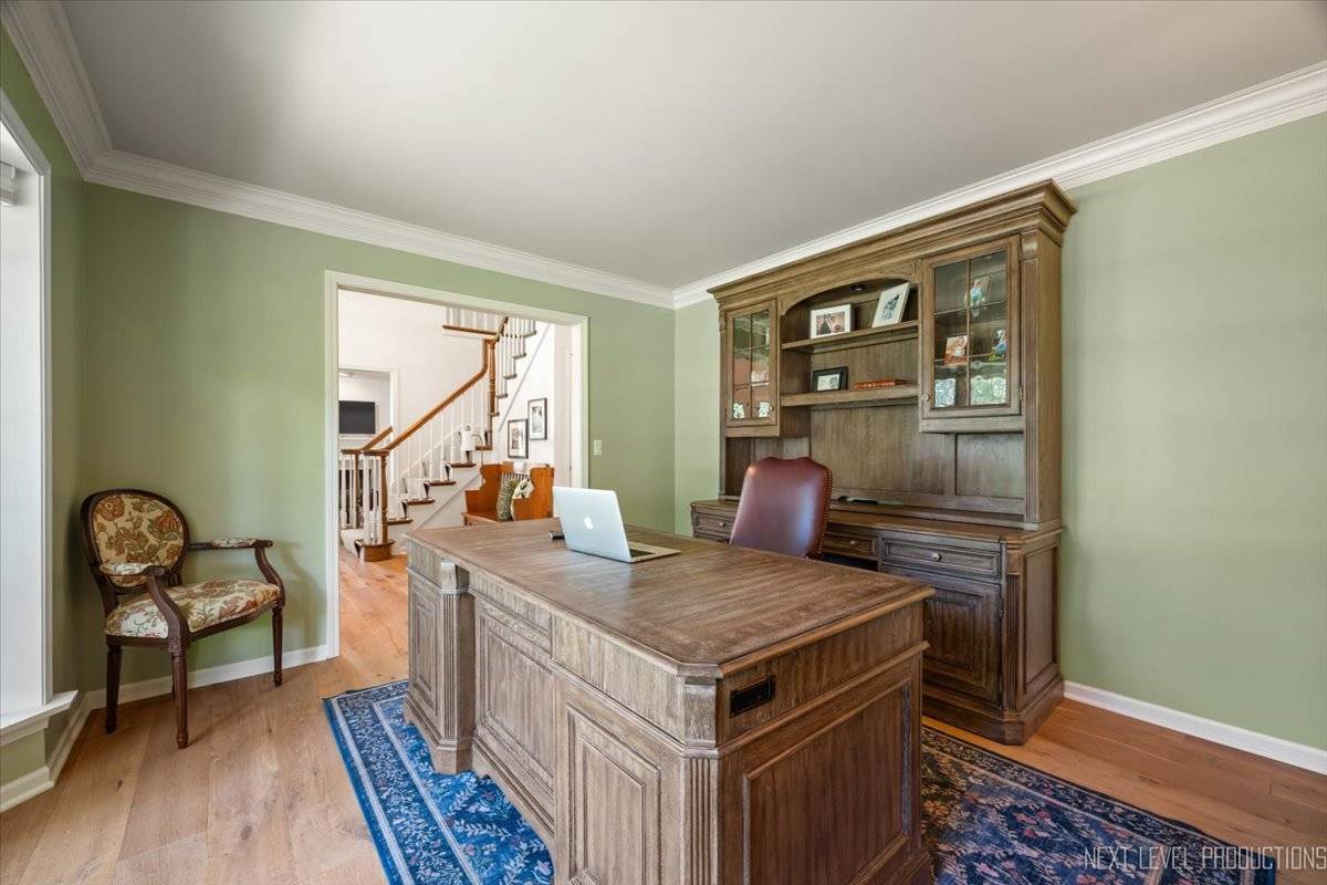 Geneva, IL 60134,1412 Sherwood LN