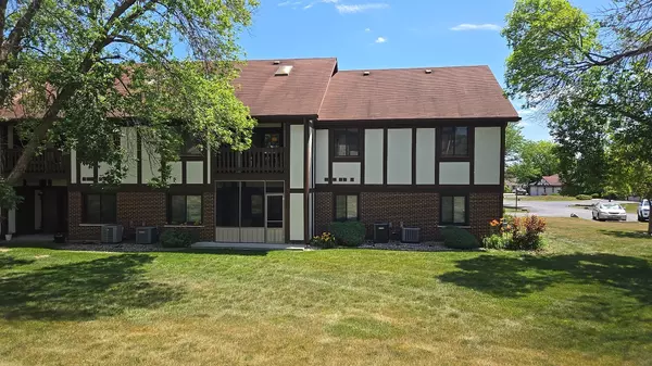 Crete, IL 60417,906 E Steger RD #5