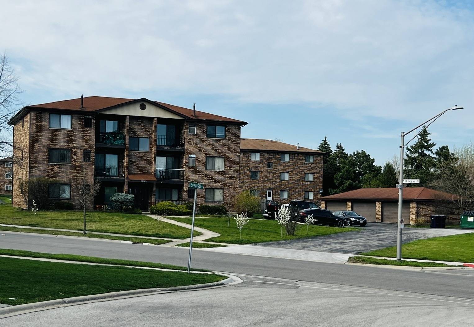 14949 Lakeview DR #204, Orland Park, IL 60462