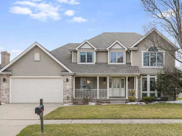 18036 Crystal LN, Lansing, IL 60438