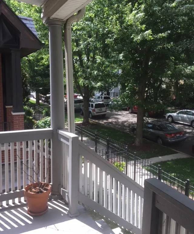 Chicago, IL 60657,1901 W Fletcher ST #1