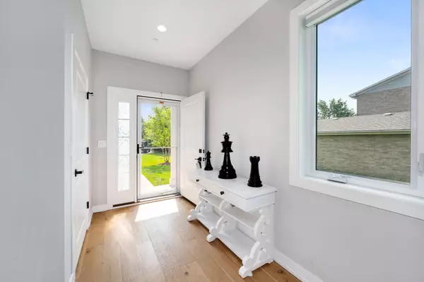 Hickory Hills, IL 60457,9418 Saratoga CT