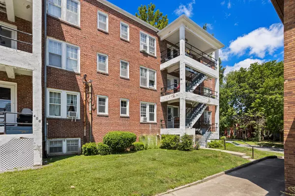 Champaign, IL 61820,410 N State ST #4