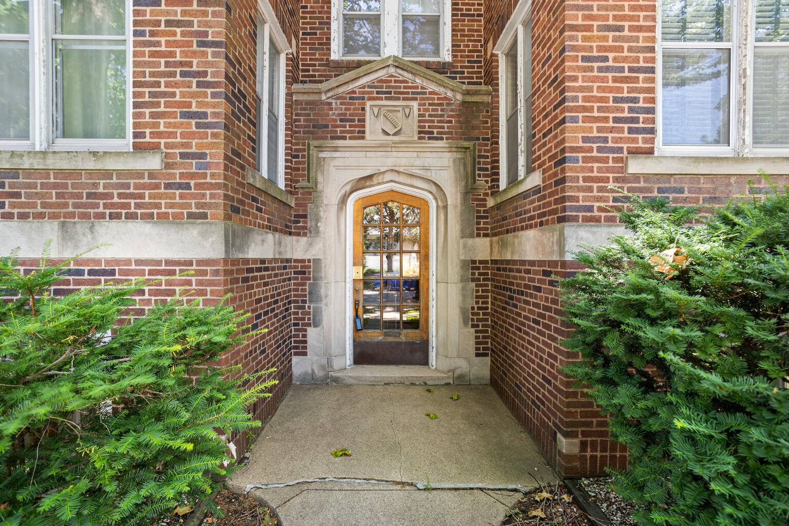 Champaign, IL 61820,410 N State ST #4