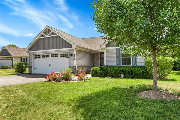 Yorkville, IL 60560,4208 E Millbrook CIR