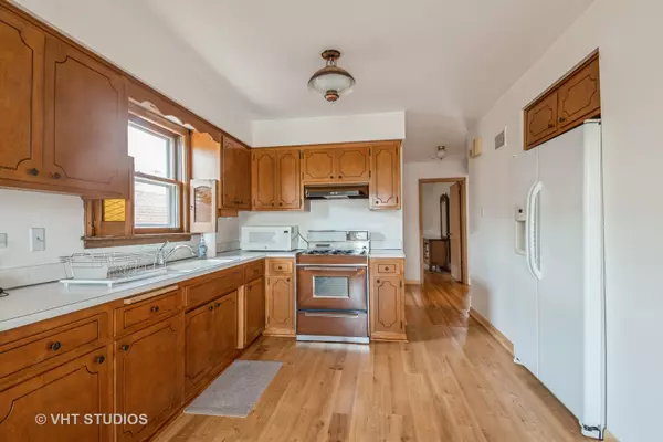 Calumet City, IL 60409,639 Hoxie AVE