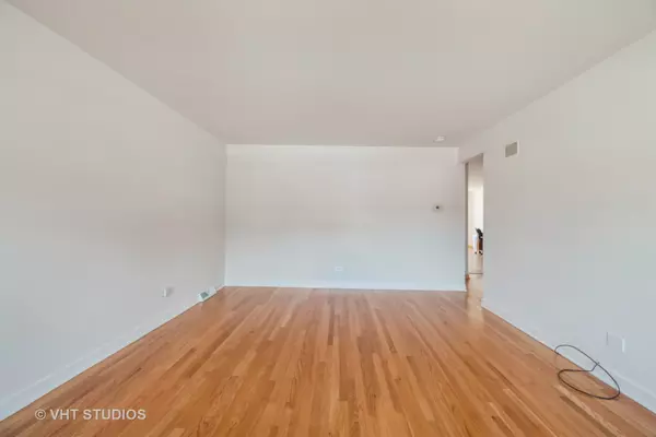 Calumet City, IL 60409,639 Hoxie AVE