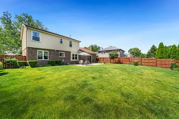 Downers Grove, IL 60516,20W428 Westminster DR
