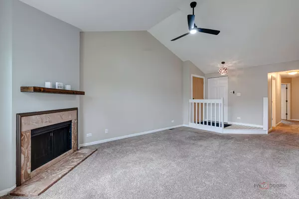 Mundelein, IL 60060,1186 Ballantrae PL #D