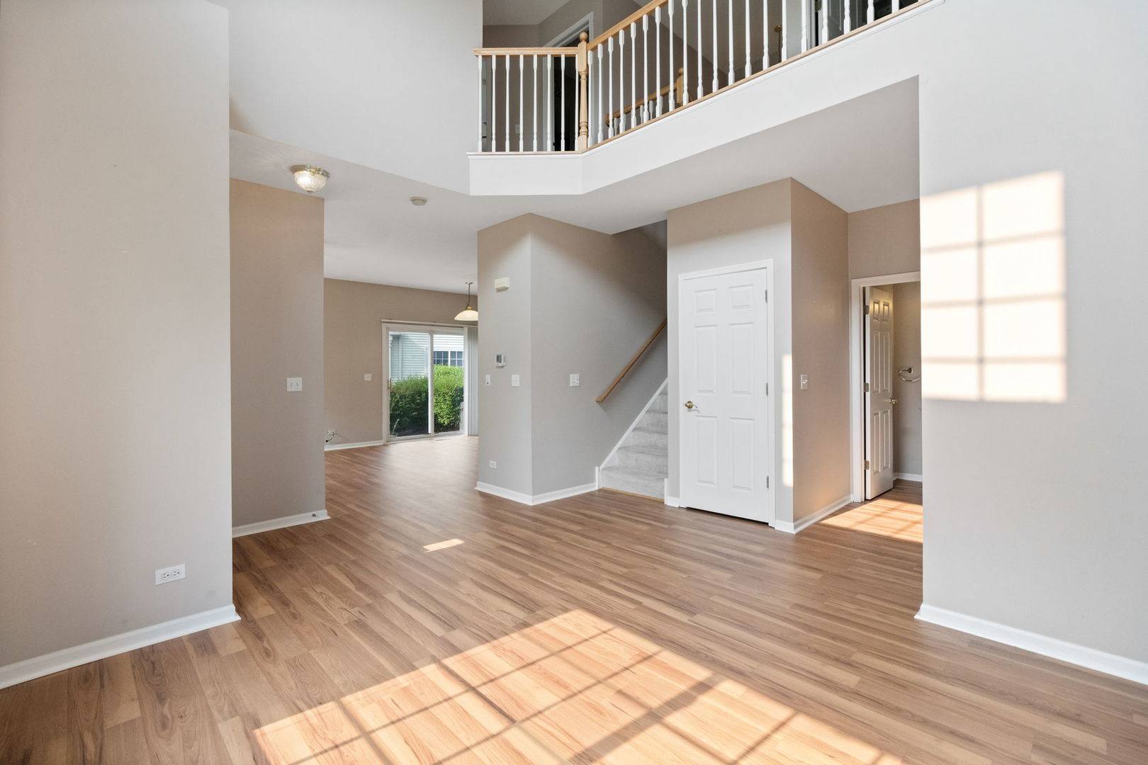Aurora, IL 60502,390 Jamestown CT